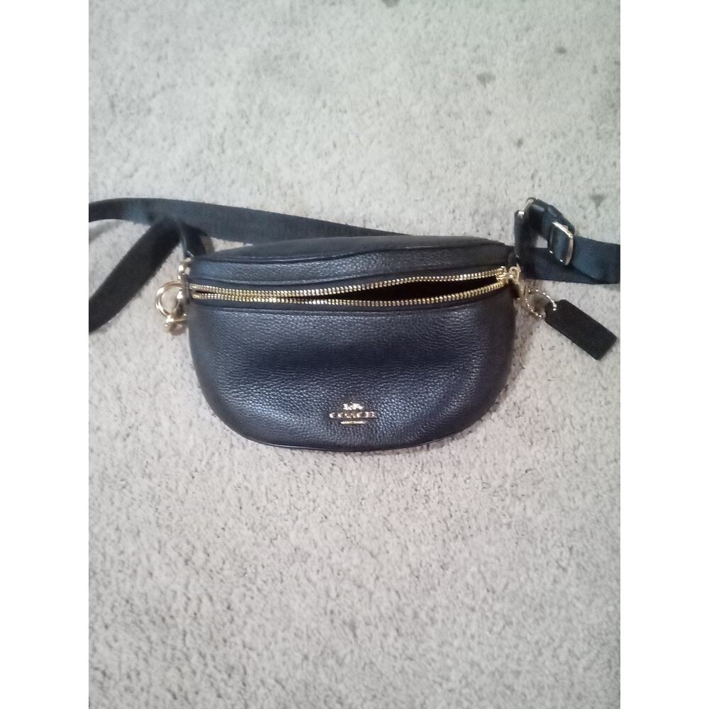 COACH Black Leather Fanny Pack/BeltBag with Gold Zipper On Both Sides
